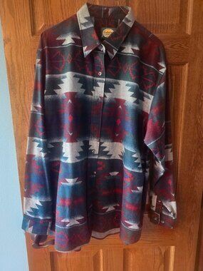 Cabela’s ladies Aztec Southwestern Print 100% Cotton Flannel Shirt XL NWOT